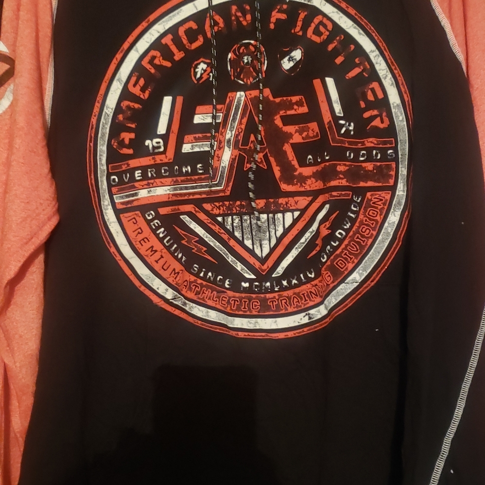 American Fighter long sleeve t-shirt with hood